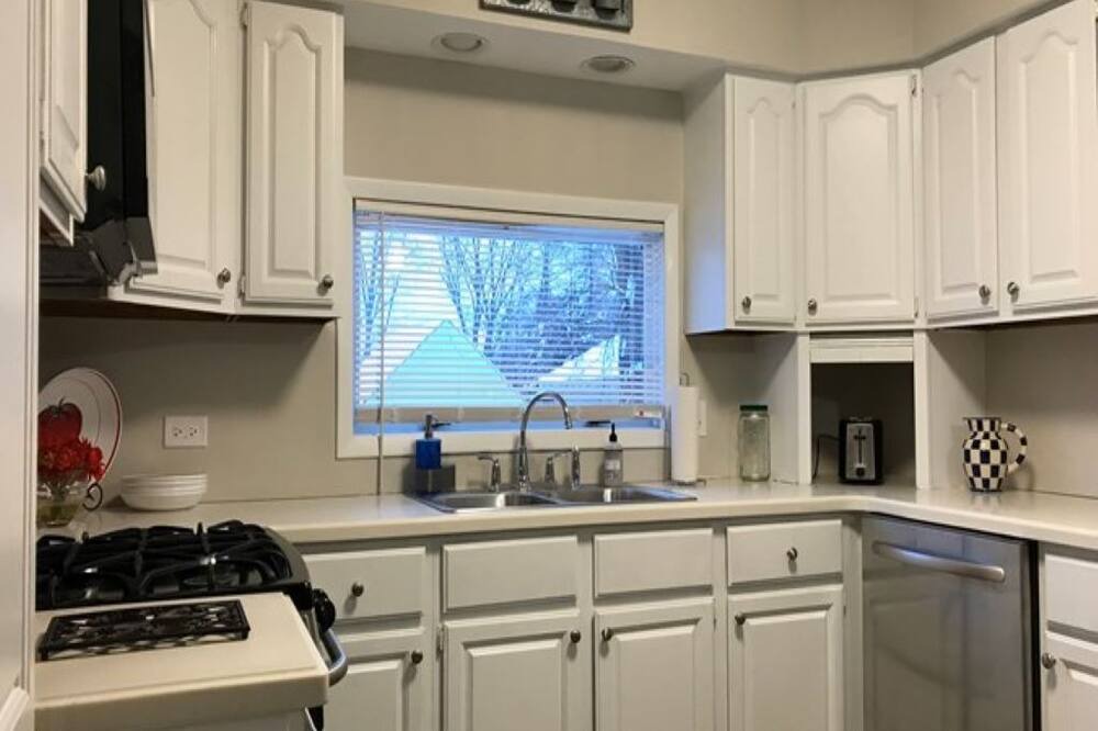 Photo of Kitchen in Lake Bluff