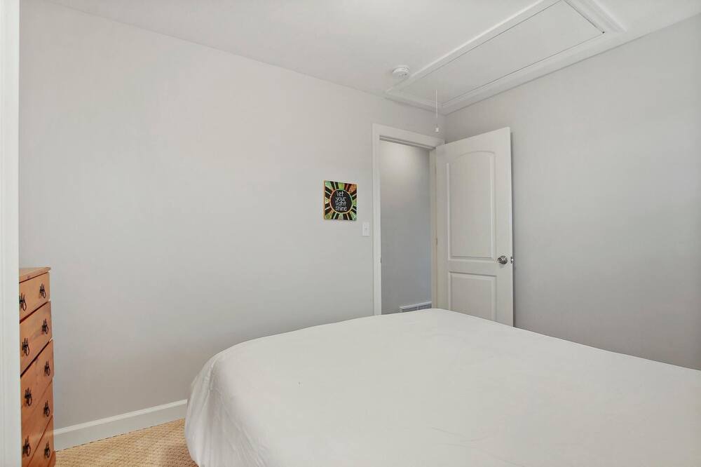 Photo of Bedroom in Lake Bluff