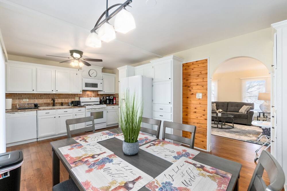 Photo of Kitchen in Roselle