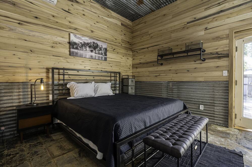 Photo of Bedroom in Elizabethtown