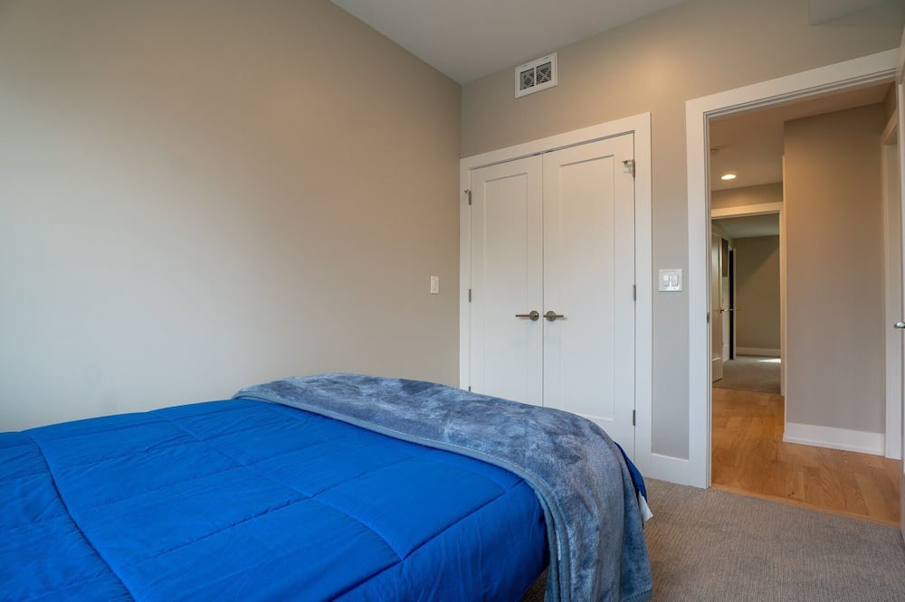 Photo of Bedroom in Woodlawn