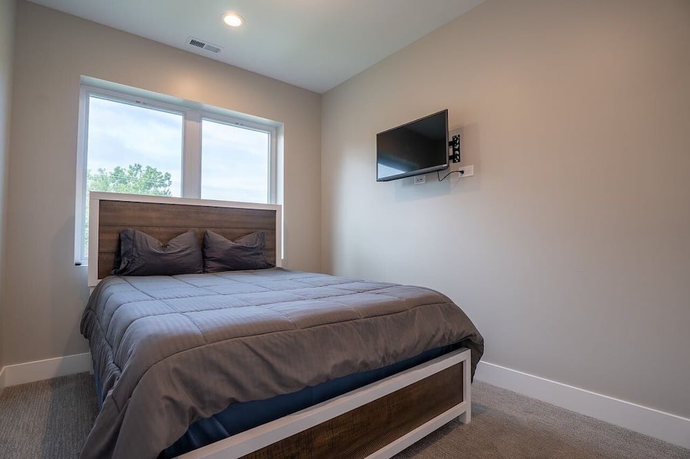 Photo of Bedroom in Woodlawn