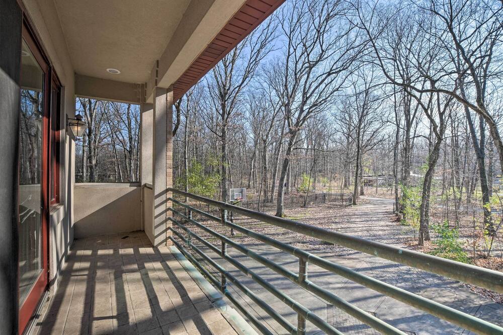Photo of Patio Balcony in Riverwoods
