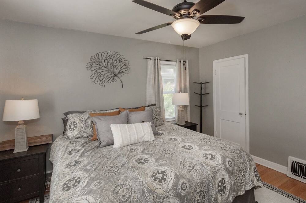 Photo of Bedroom in Moline