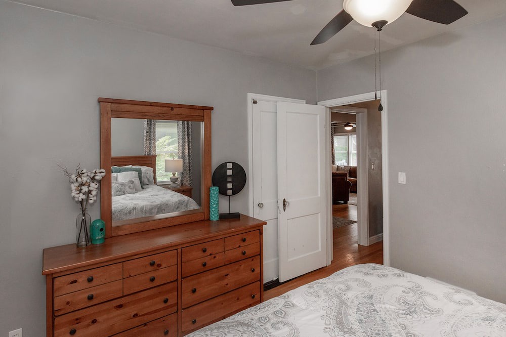 Photo of Bedroom in Moline