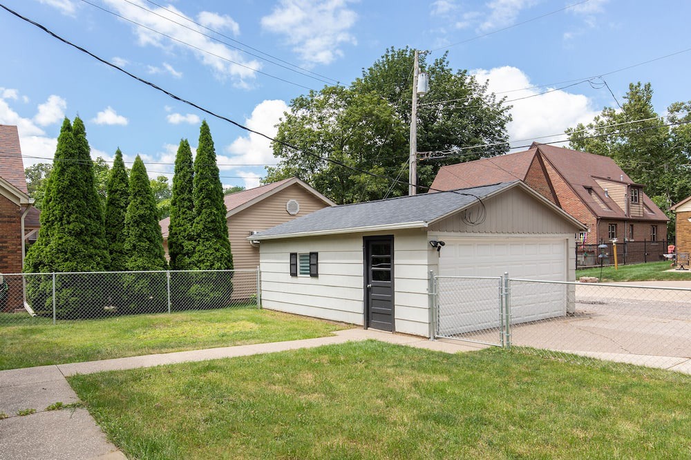 Photo of Outdoor in Moline