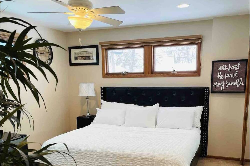 Photo of Bedroom in Buffalo Grove
