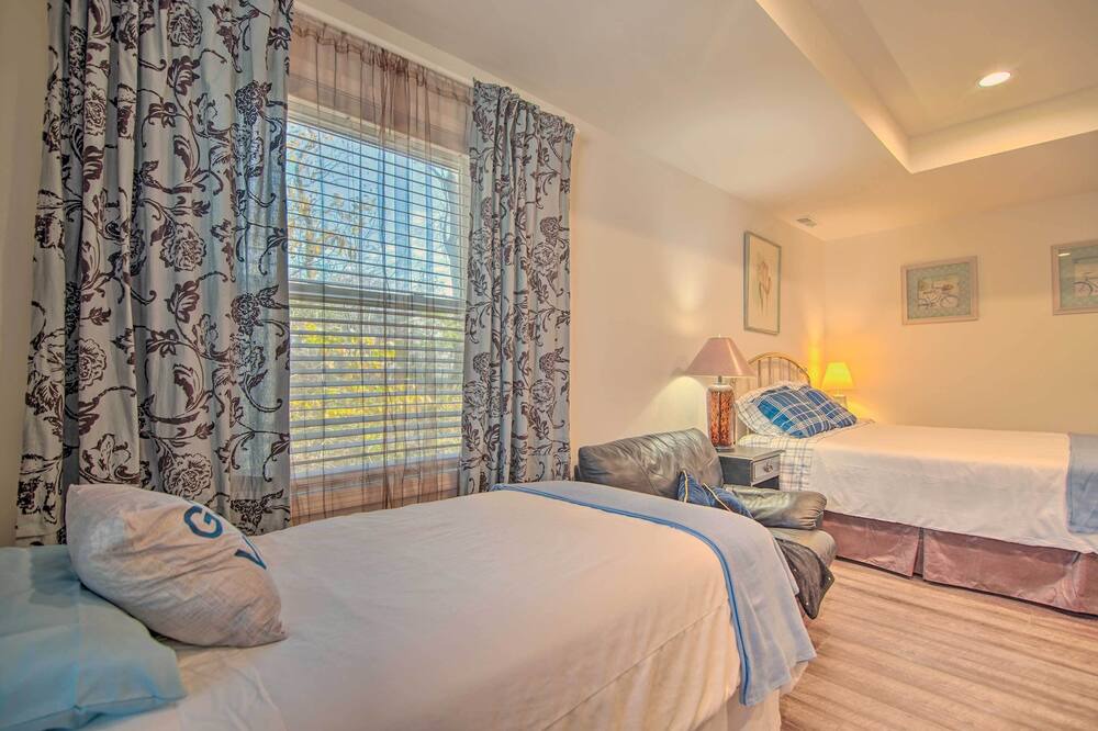 Photo of Bedroom in Fox Lake