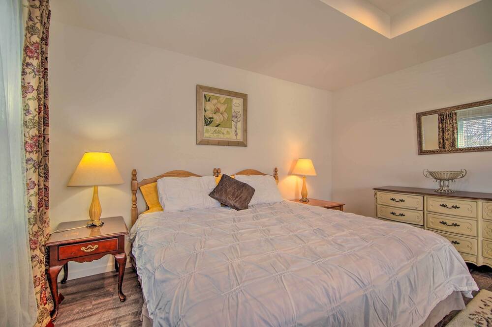 Photo of Bedroom in Fox Lake
