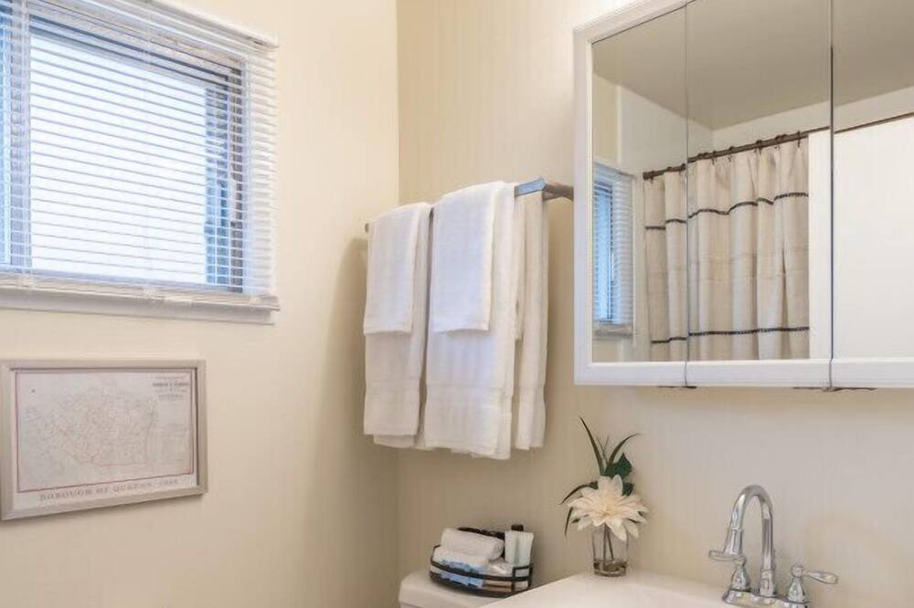 Photo of Bathroom in Oswego