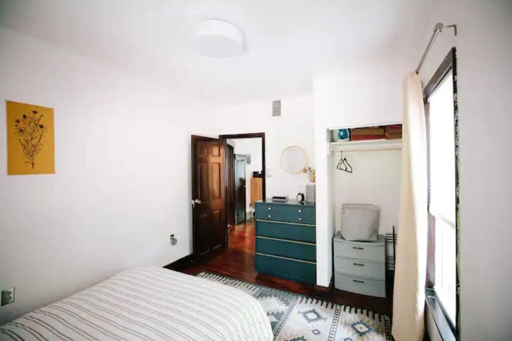 Photo of Bedroom in Urbana