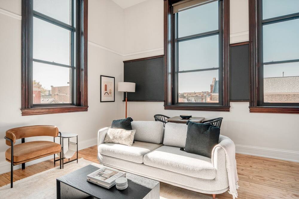 Photo of Livingroom in Noble Square