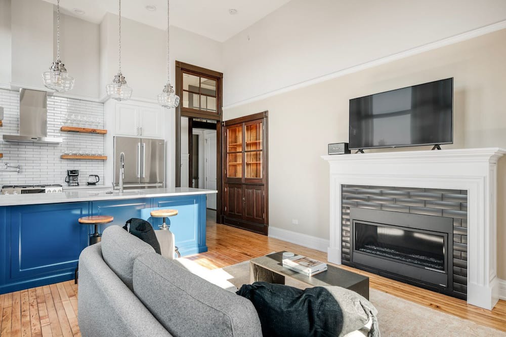 Photo of Livingroom in Noble Square