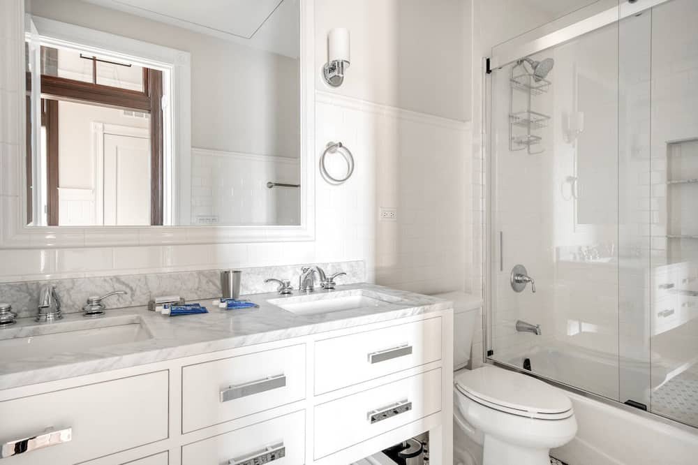 Photo of Bathroom in Noble Square