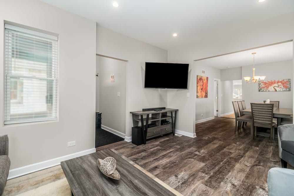 Photo of Livingroom in Summit
