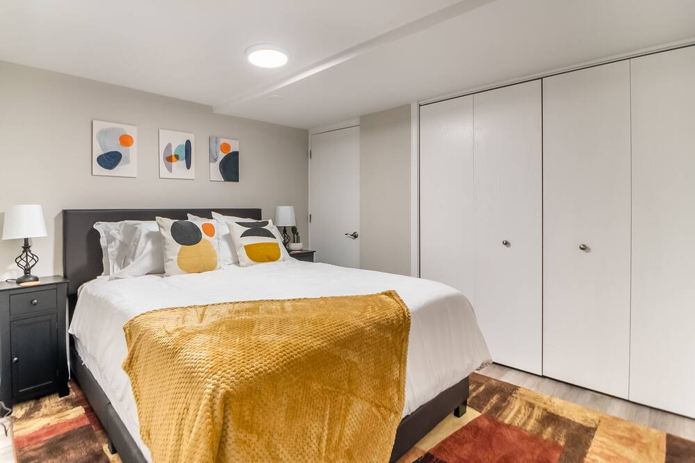 Photo of Bedroom in Elgin
