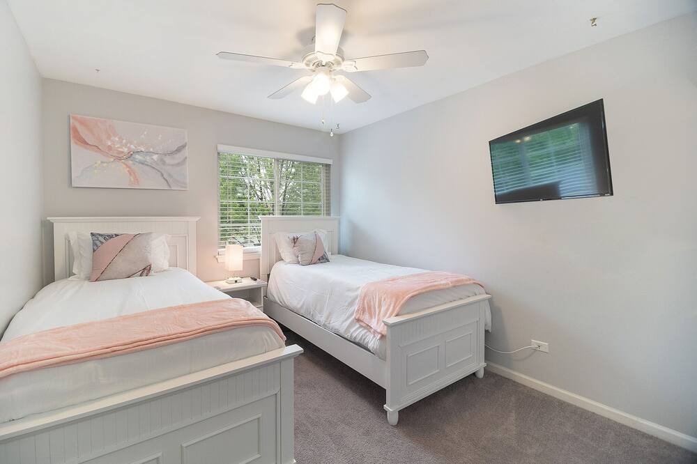 Photo of Bedroom in Bolingbrook