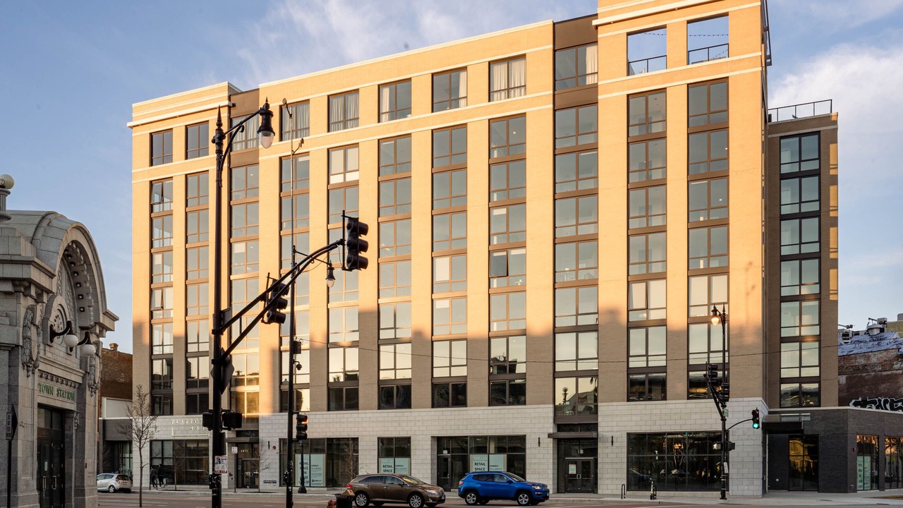 Photo of Outdoor in Uptown