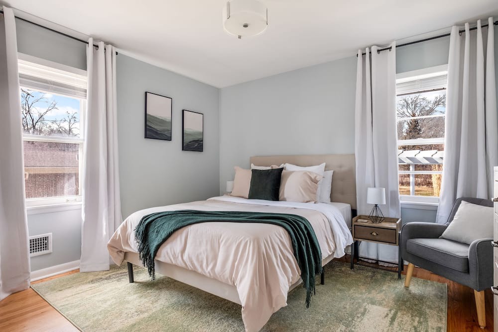 Photo of Bedroom in Oak Brook