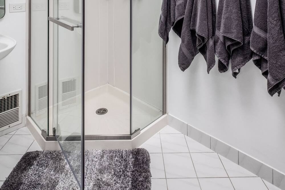 Photo of Bathroom in Oak Brook