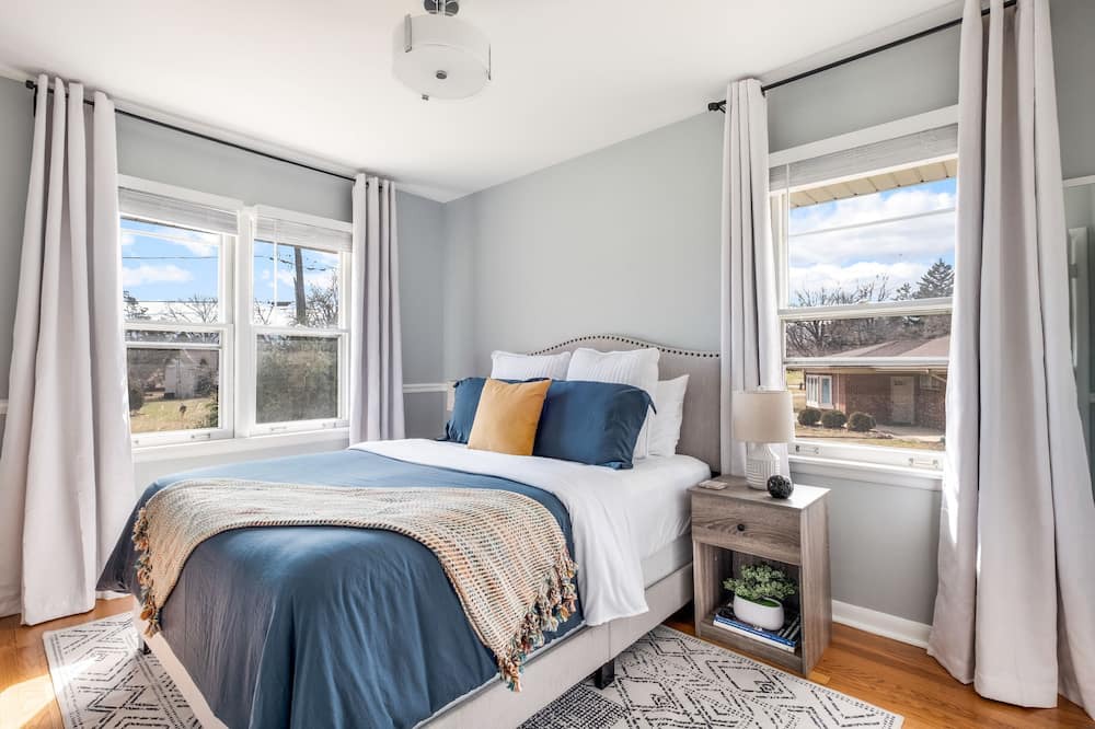 Photo of Bedroom in Oak Brook
