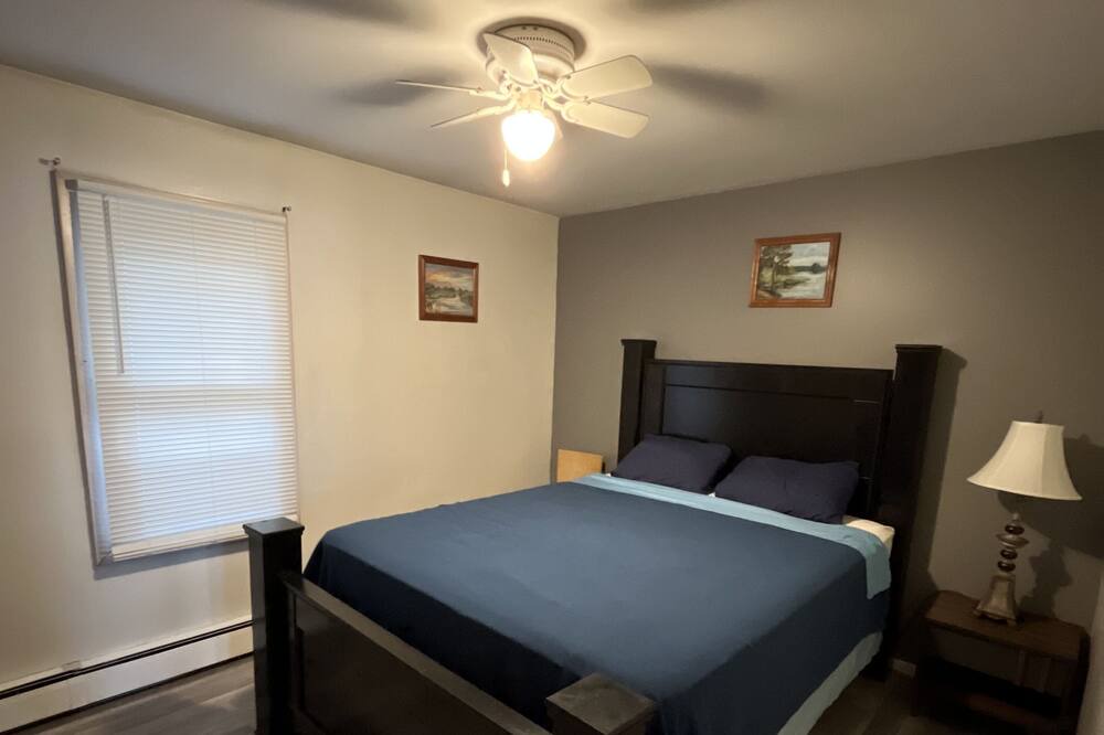 Photo of Bedroom in Round Lake