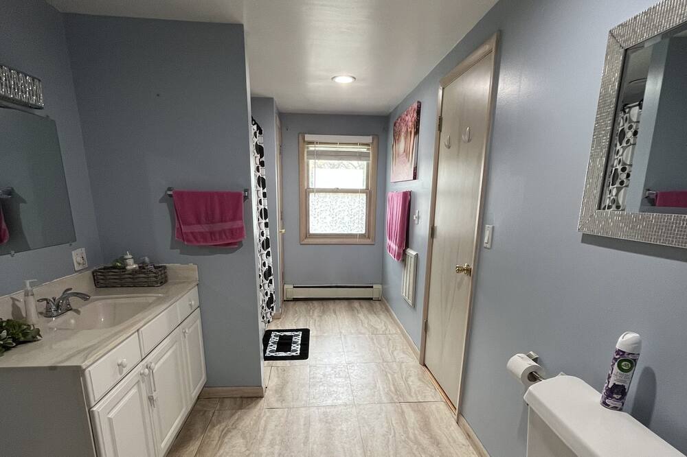 Photo of Bathroom in Round Lake