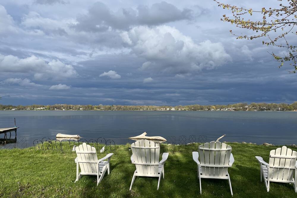 Photo of Outdoor in Round Lake
