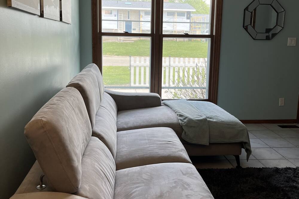Photo of Livingroom in Urbana