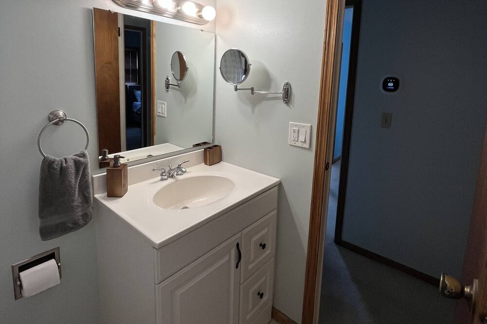 Photo of Bathroom in Urbana
