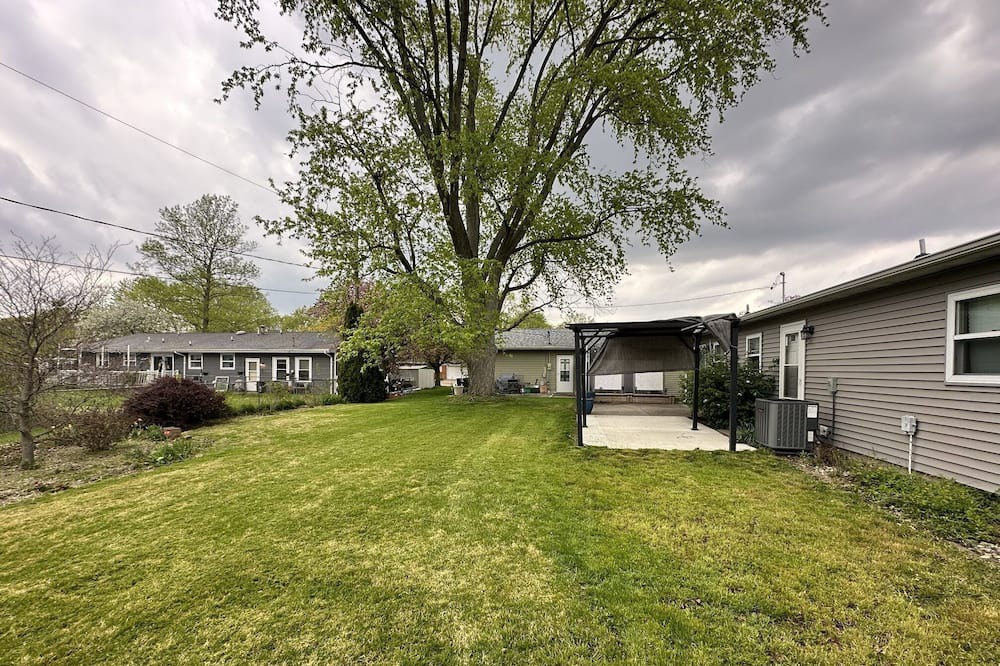 Photo of Outdoor in Urbana