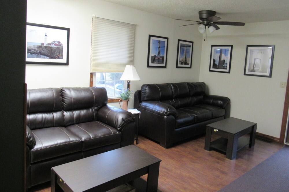 Photo of Livingroom in Smithshire