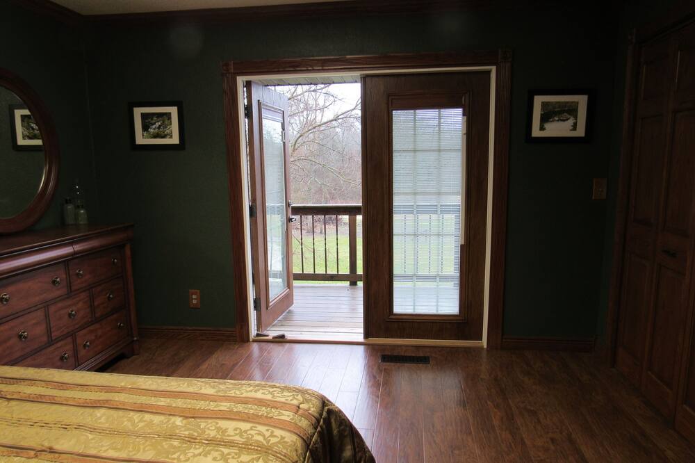 Photo of Bedroom in Smithshire