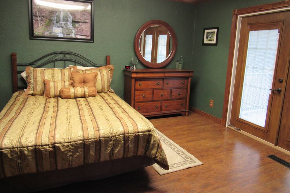 Photo of Bedroom in Smithshire