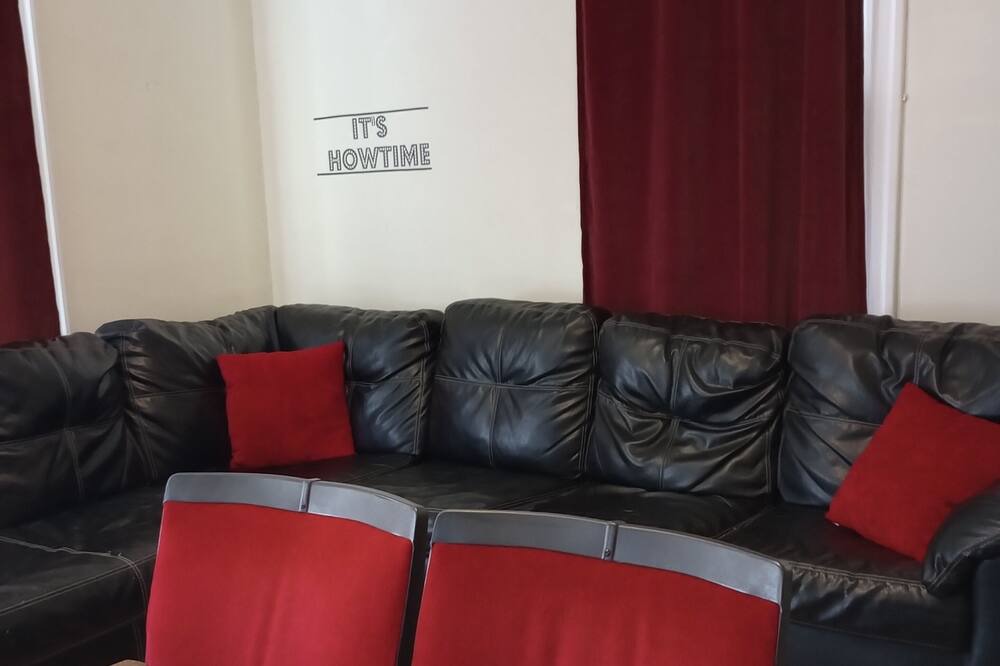 Photo of Livingroom in Belleville