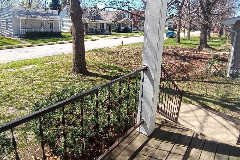 Photo of Outdoor in Belleville