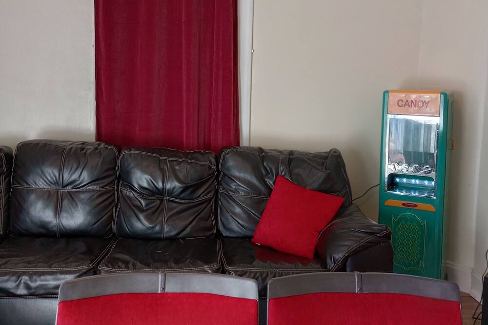 Photo of Livingroom in Belleville