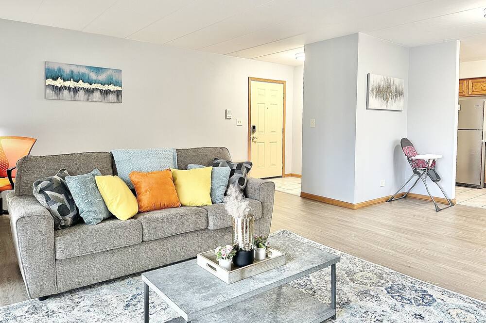 Photo of Livingroom in Hickory Hills