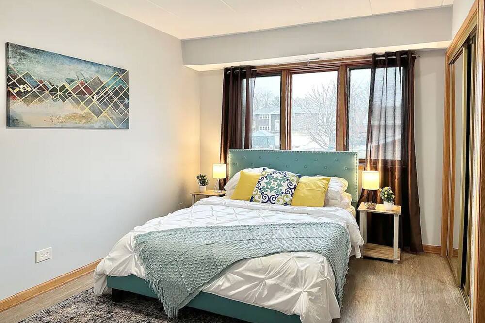 Photo of Bedroom in Hickory Hills