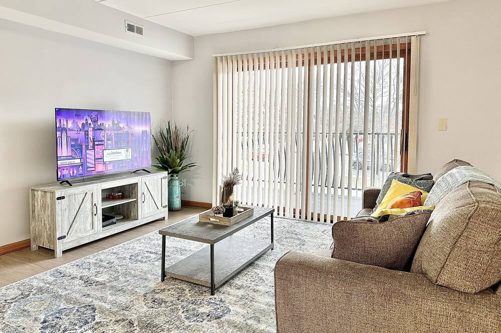 Photo of Livingroom in Hickory Hills