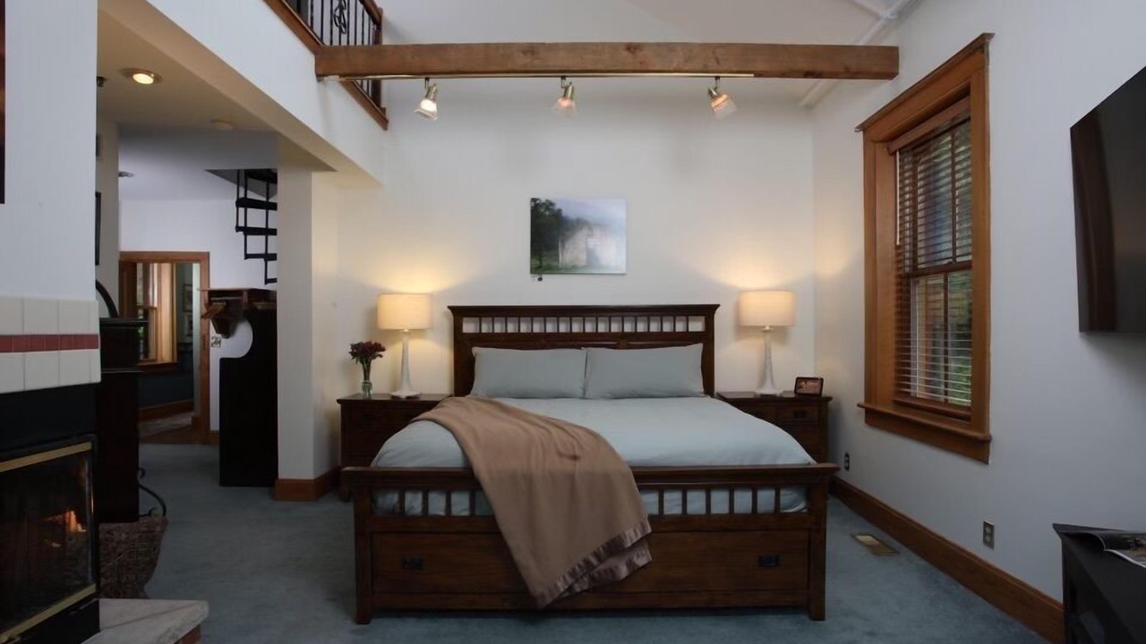 Photo of Bedroom in Galena