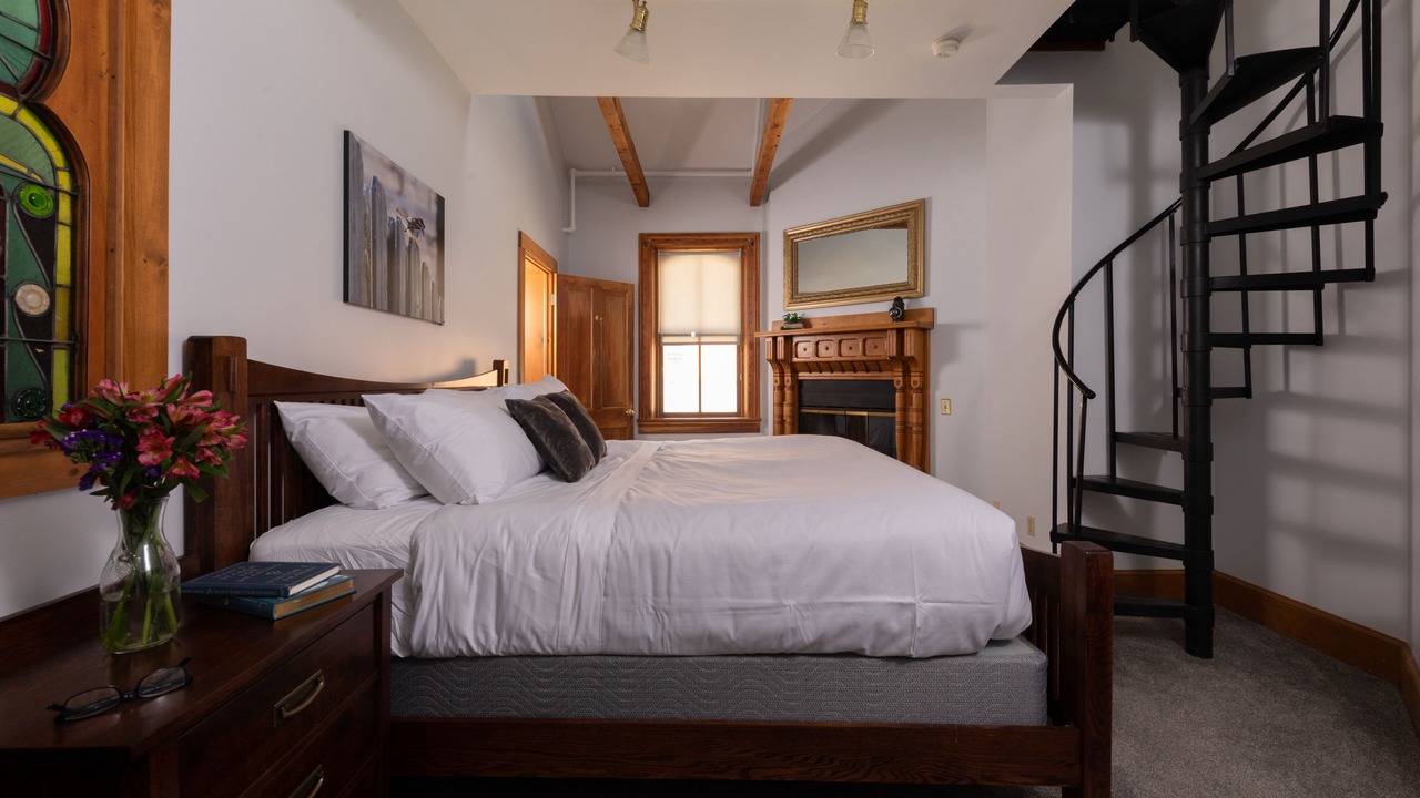 Photo of Bedroom in Galena