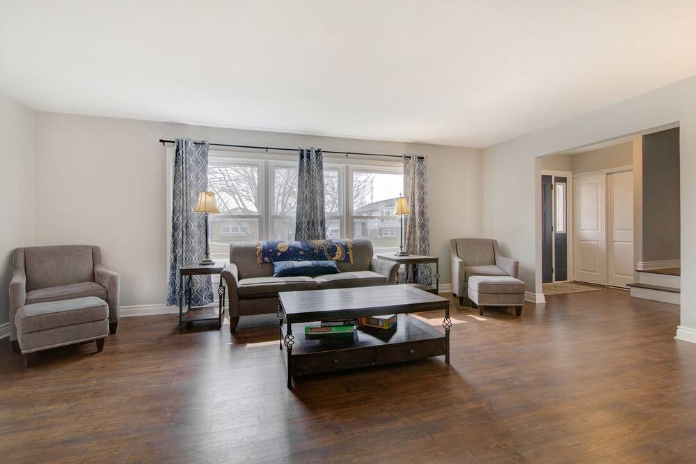 Photo of Livingroom in Arlington Heights