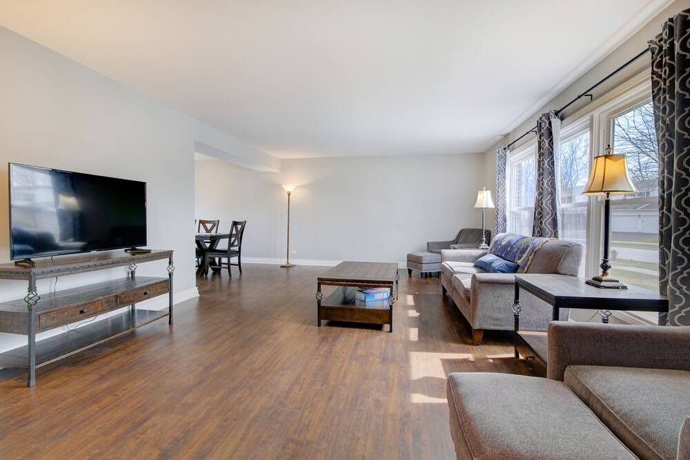 Photo of Livingroom in Arlington Heights