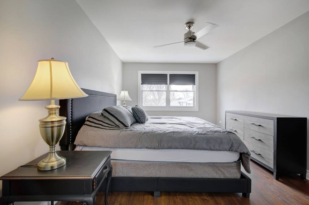 Photo of Bedroom in Arlington Heights