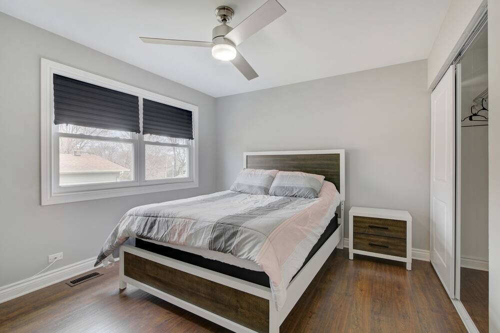 Photo of Bedroom in Arlington Heights