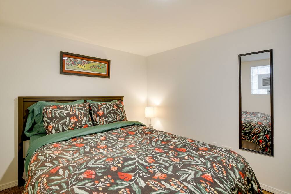 Photo of Bedroom in Belmont Cragin