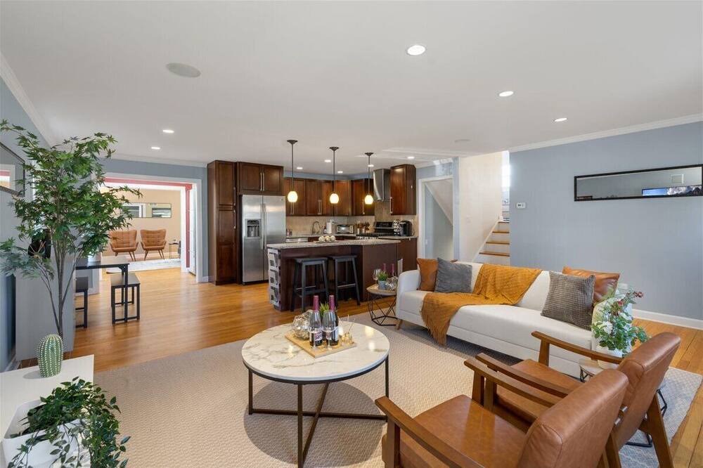 Photo of Livingroom in Darien