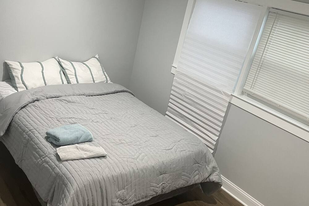 Photo of Bedroom in Chatham