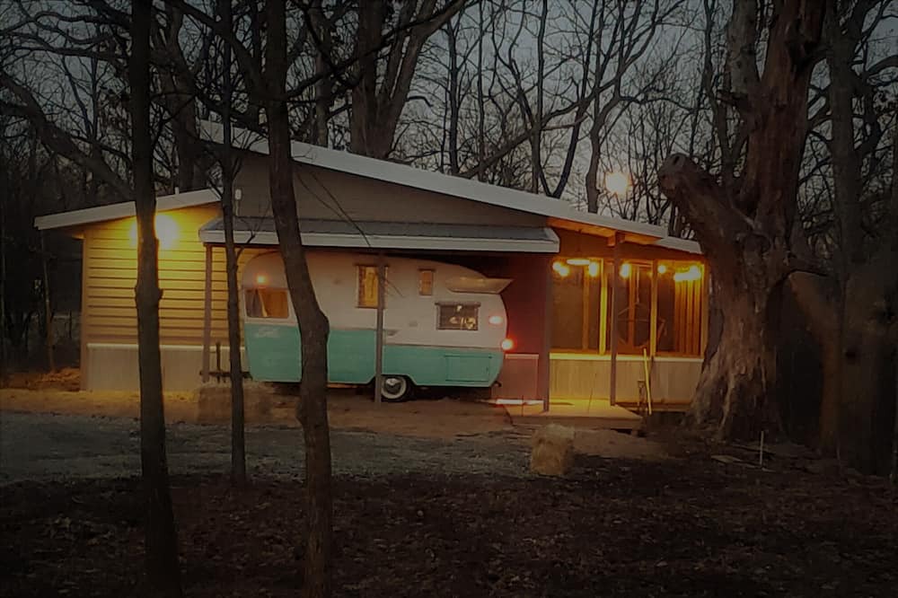 Photo of Outdoor in Armstrong